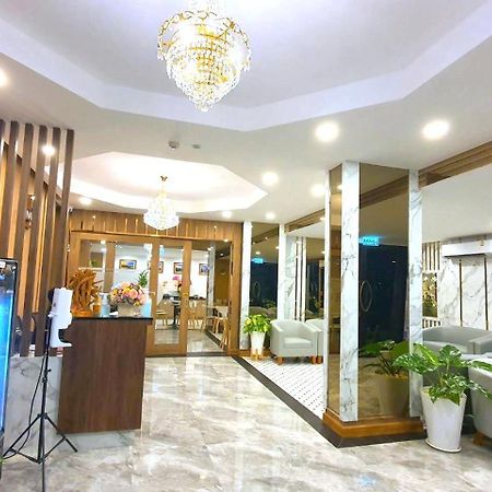 Nakara Hotel, Убонратчатхани Экстерьер фото