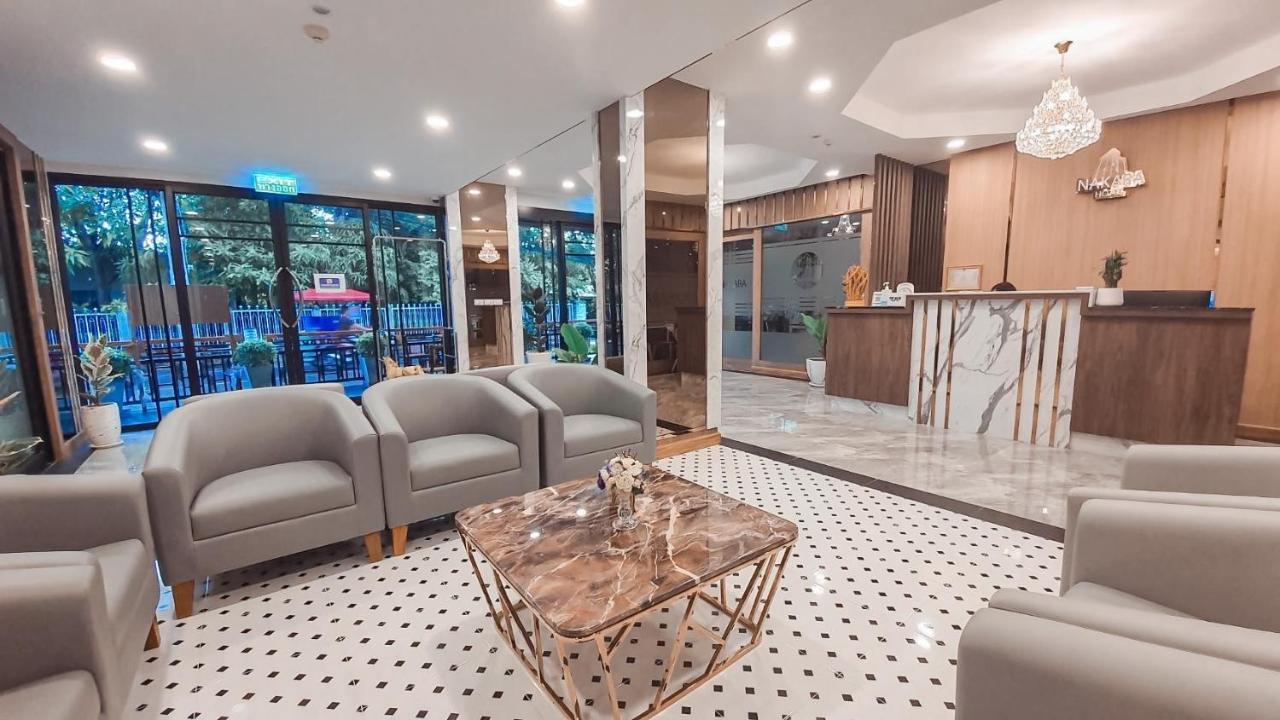 Nakara Hotel, Убонратчатхани Экстерьер фото