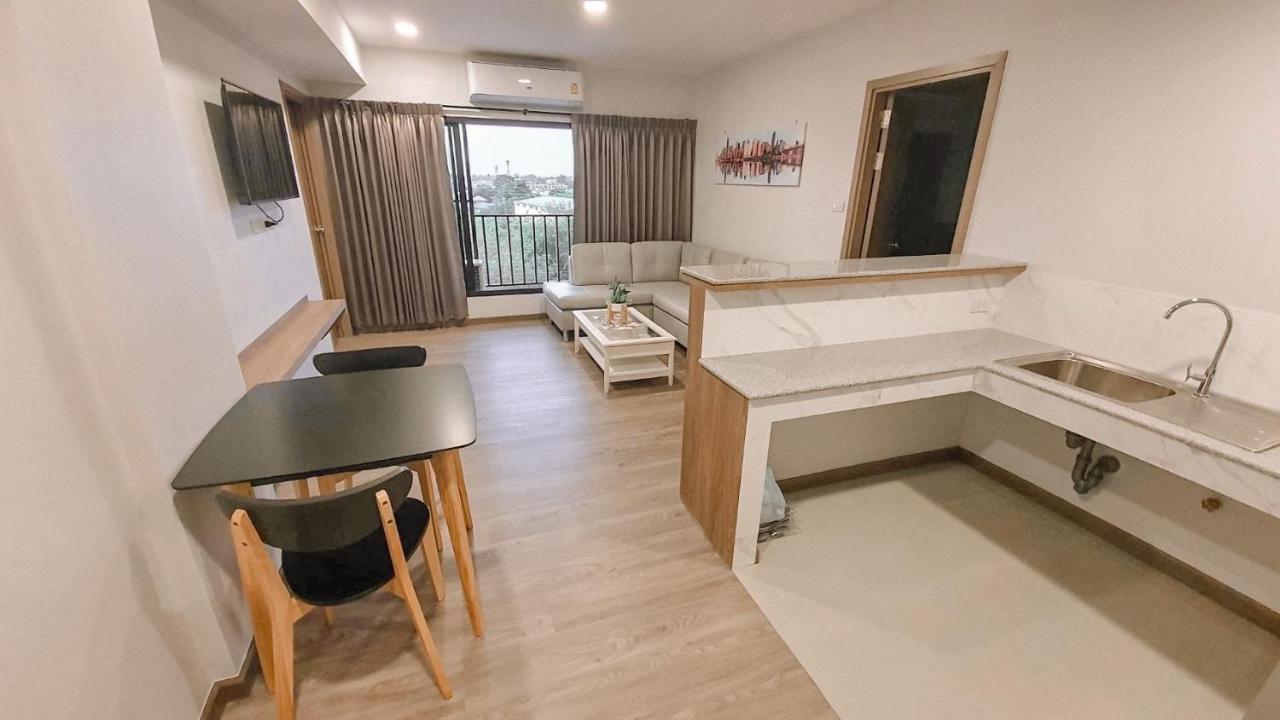 Nakara Hotel, Убонратчатхани Экстерьер фото