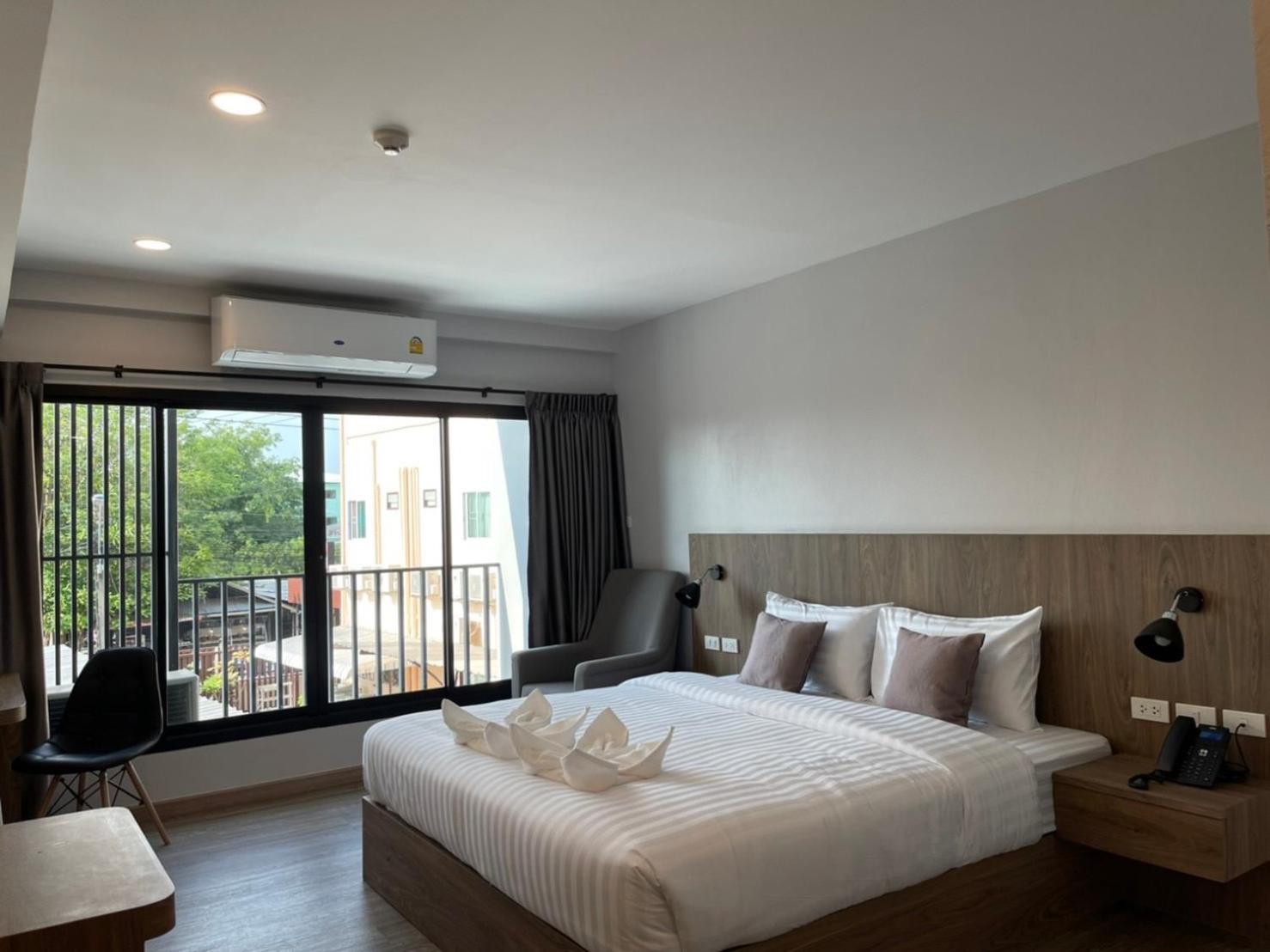 Nakara Hotel, Убонратчатхани Экстерьер фото
